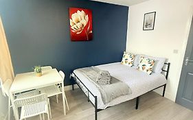 Tottenham En Suites Guest Rooms