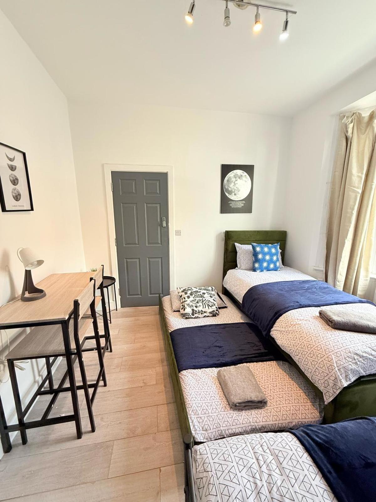 Tottenham En Suites Guest Rooms London Exterior photo