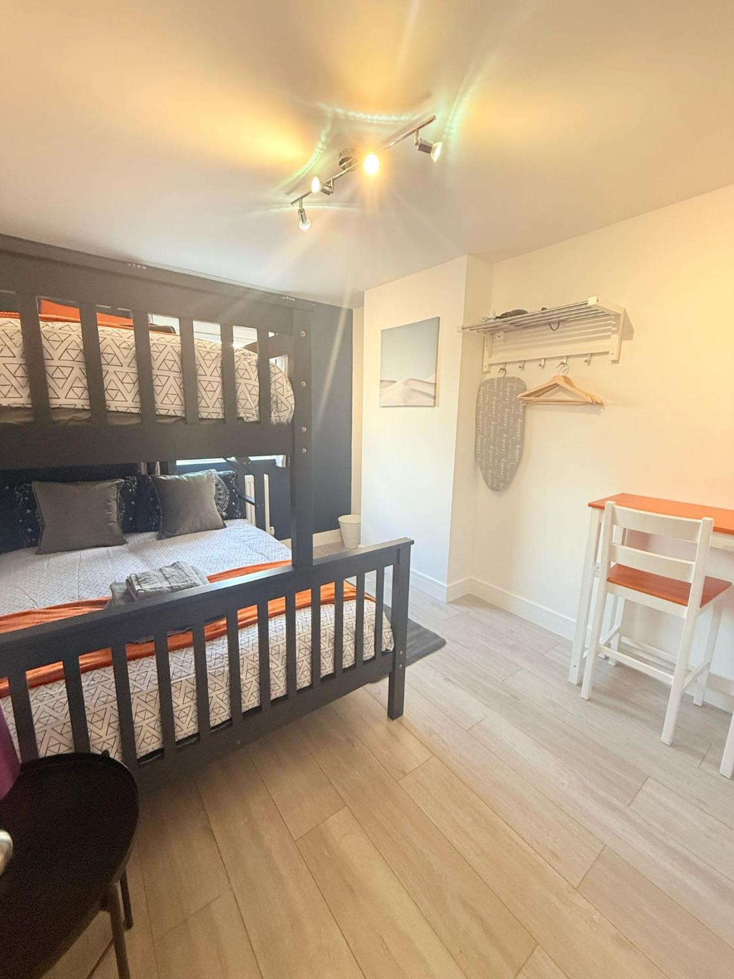 Tottenham En Suites Guest Rooms London Exterior photo