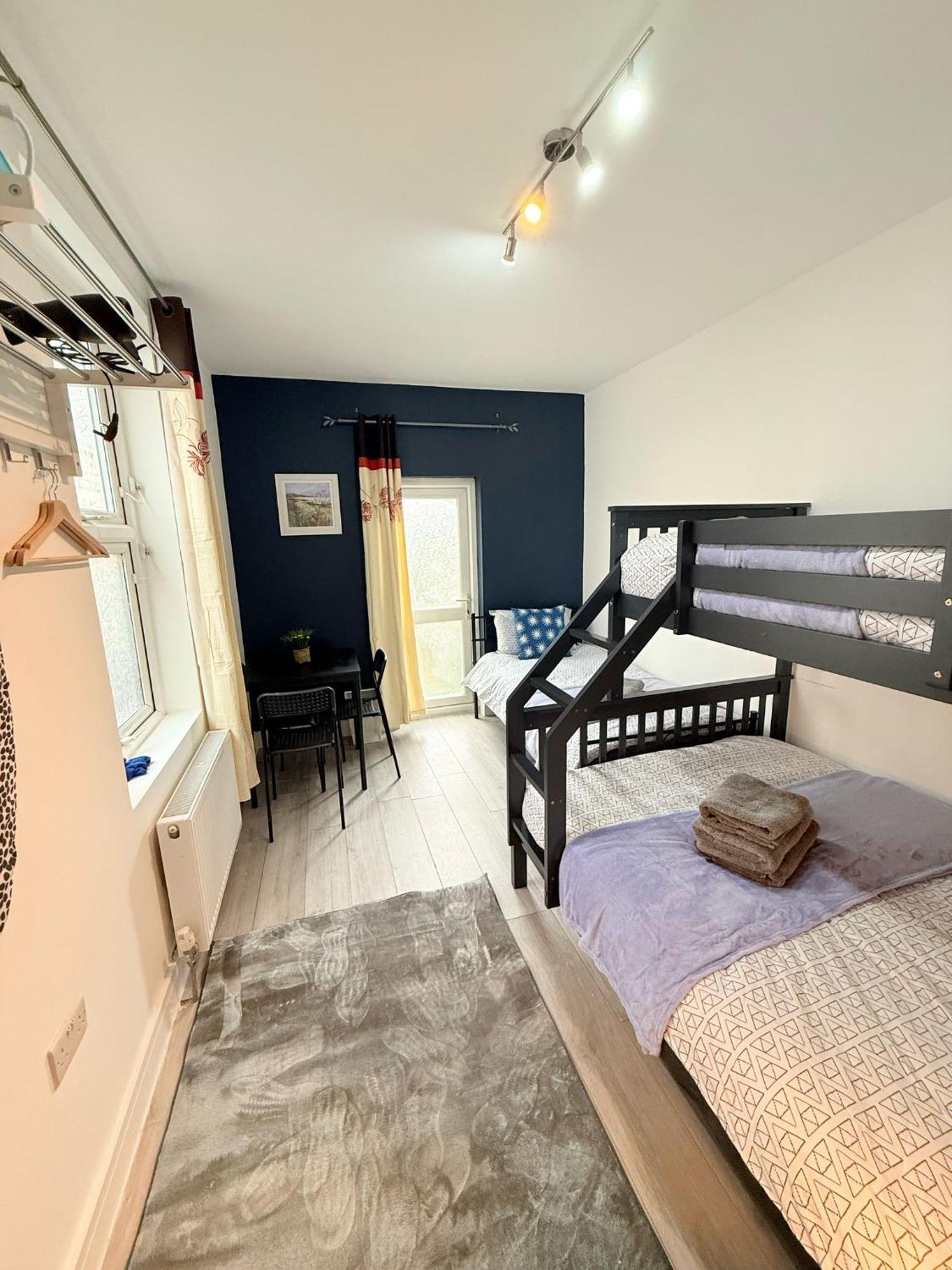 Tottenham En Suites Guest Rooms London Exterior photo